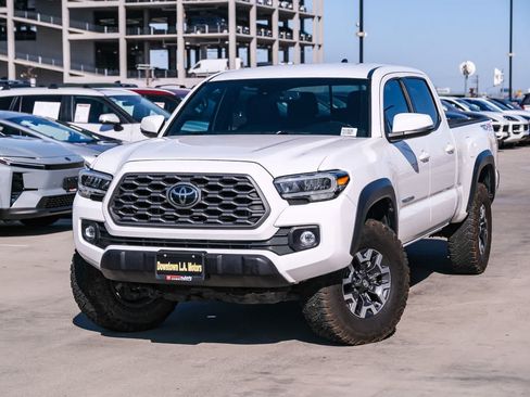 Used 2023 Toyota Tacoma TRD Off-Road AWD/4WD image 1