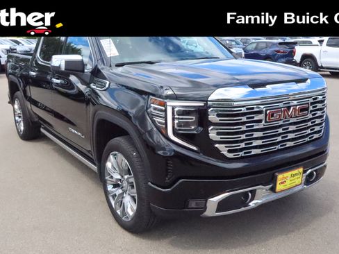 Used 2024 GMC Sierra 1500 Denali w/ Denali Reserve Package AWD/4WD image 1
