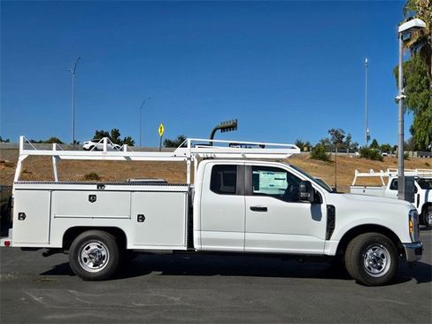 New 2026 Ford F350 XL w/ XL Chrome Package image 2