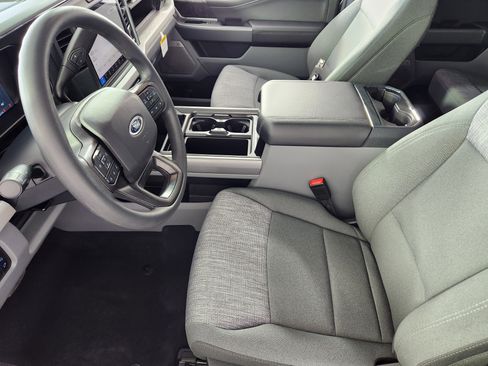 New 2026 Ford F350 XLT w/ XLT Premium Package AWD/4WD image 12