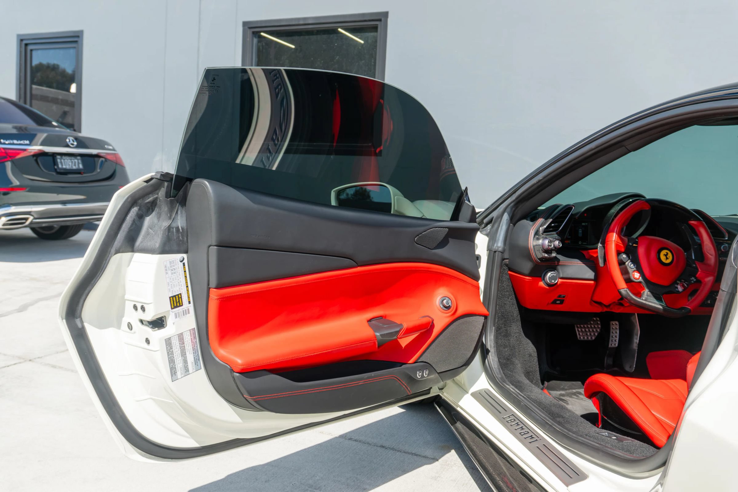 Used 2018 Ferrari 488 GTB RWD image 65