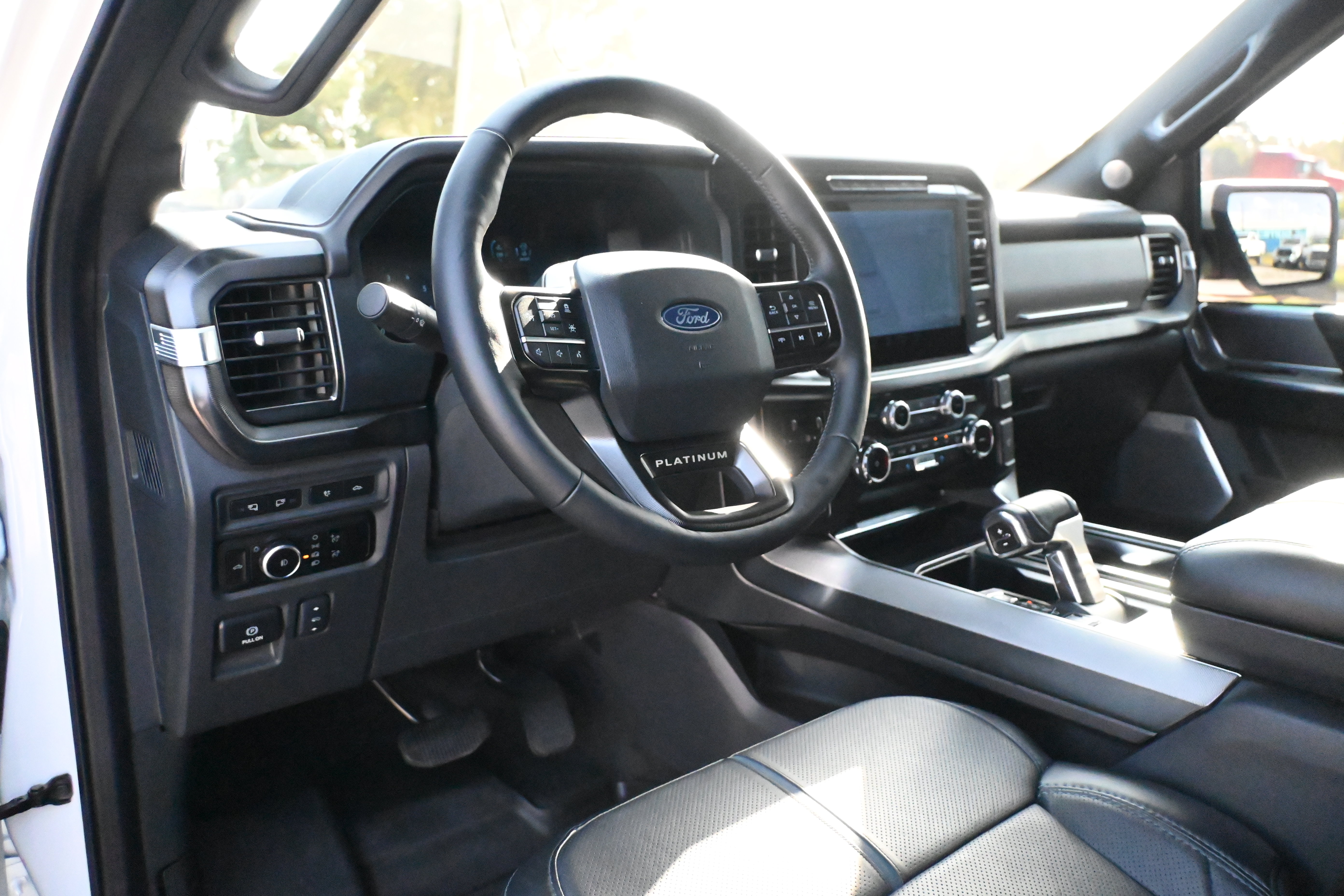Used 2024 Ford F150 Platinum w/ Equipment Group 702A High AWD/4WD image 12