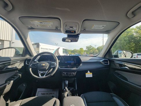 New 2026 Chevrolet TrailBlazer LT w/ Convenience Package AWD/4WD image 24