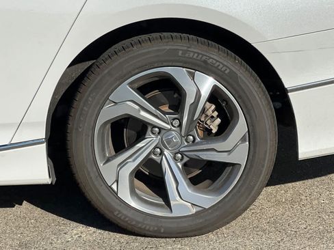 Used 2019 Honda Accord EX image 25