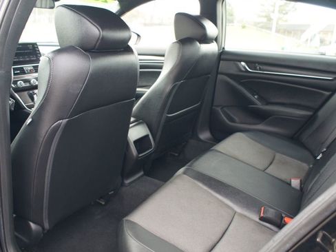 Used 2019 Honda Accord Sport image 14