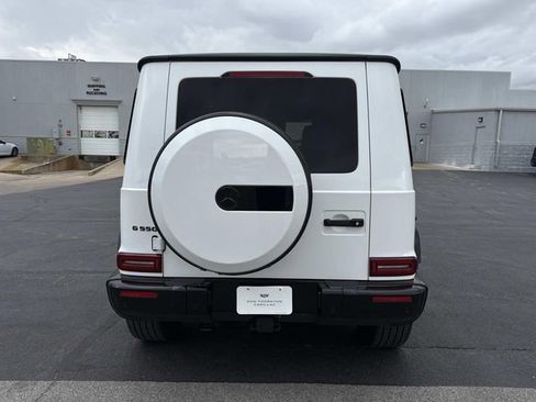 Used 2022 Mercedes-Benz G 550 image 3