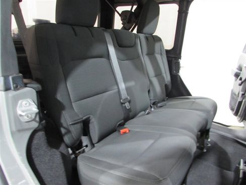 Used 2021 Jeep Wrangler Unlimited Sport image 75