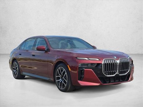 Used 2023 BMW 740i RWD image 3