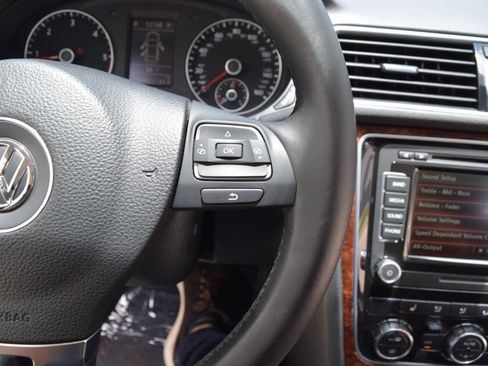 Used 2013 Volkswagen Passat TDI SEL Premium FWD image 66