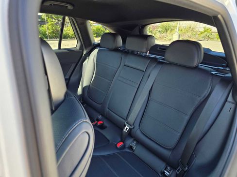 Used 2026 Mercedes-Benz GLC 300 image 19