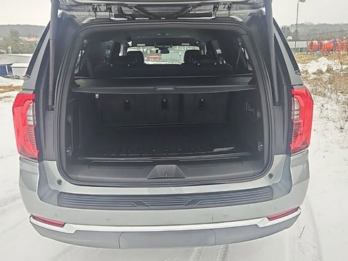New 2026 GMC Yukon XL Elevation w/ LPO, Get Active Package image 21
