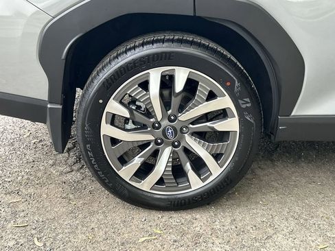 Certified 2025 Subaru Forester Touring w/ Touring Package AWD/4WD image 12