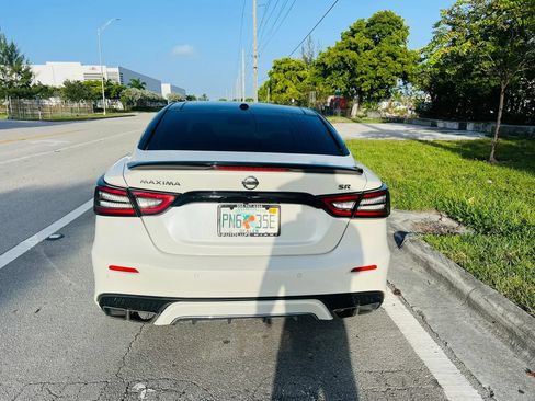 Used 2019 Nissan Maxima SR w/ Premium Package FWD image 4