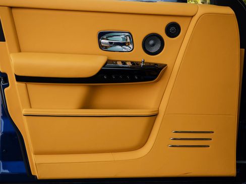New 2027 Rolls-Royce Phantom Sedan RWD image 11