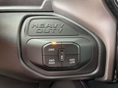 New 2026 RAM 2500 Laramie AWD/4WD image 15