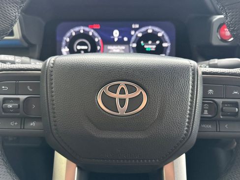 New 2026 Toyota Tacoma TRD Off-Road AWD/4WD image 24
