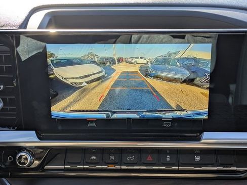 Used 2025 GMC Sierra 1500 SLT image 28