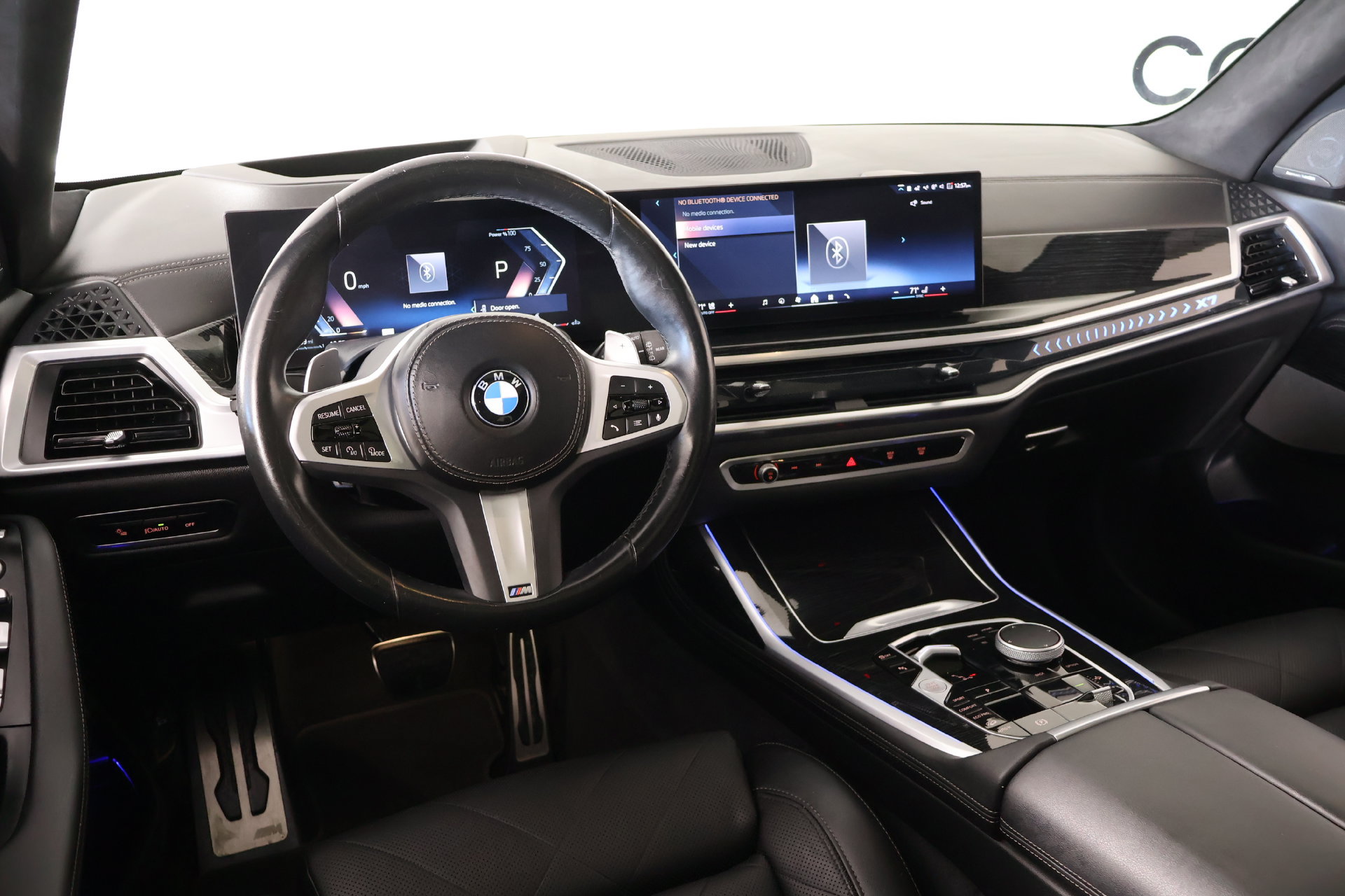 Used 2024 BMW X7 xDrive40i w/ M Sport Package AWD/4WD image 2