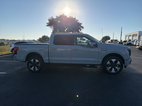 Used 2023 Ford F150 Lightning Platinum AWD/4WD image 3