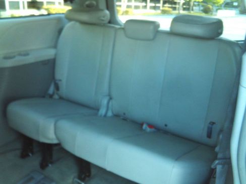 Used 2012 Toyota Sienna XLE w/ Premium Pkg FWD image 23