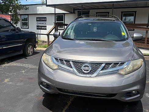 Used 2011 Nissan Murano SL FWD image 2