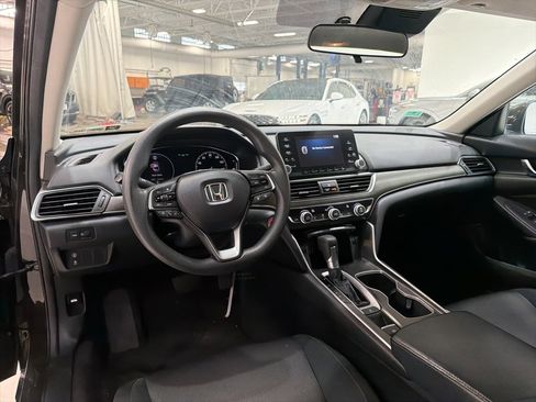 Used 2018 Honda Accord LX image 21