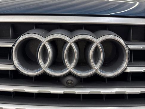 Used 2018 Audi Q7 3.0T Prestige AWD/4WD image 34