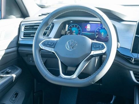 New 2026 Volkswagen Atlas Cross Sport SE image 29