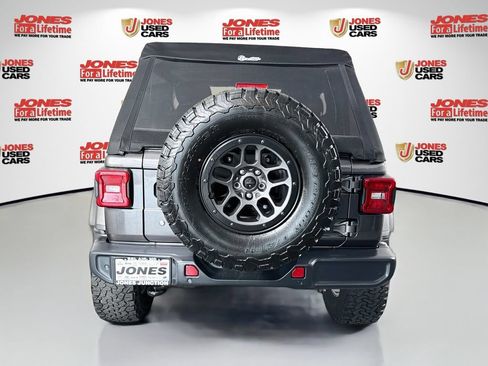 Used 2020 Jeep Wrangler Unlimited Sahara AWD/4WD image 14