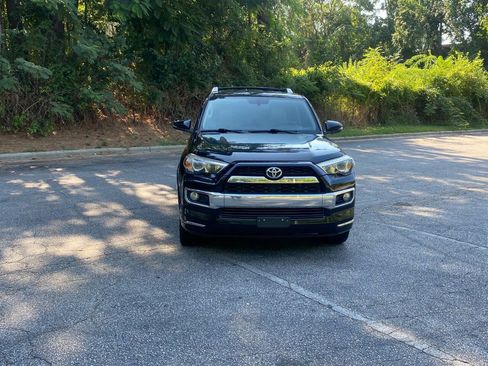 Used 2016 Toyota 4Runner Limited AWD/4WD image 2