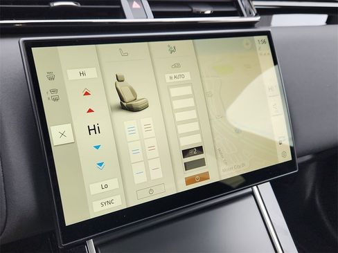 Used 2024 Land Rover Range Rover Velar Dynamic SE image 17