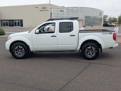 Certified 2020 Nissan Frontier PRO-4X w/ Pro-4x Utility Package AWD/4WD image 3