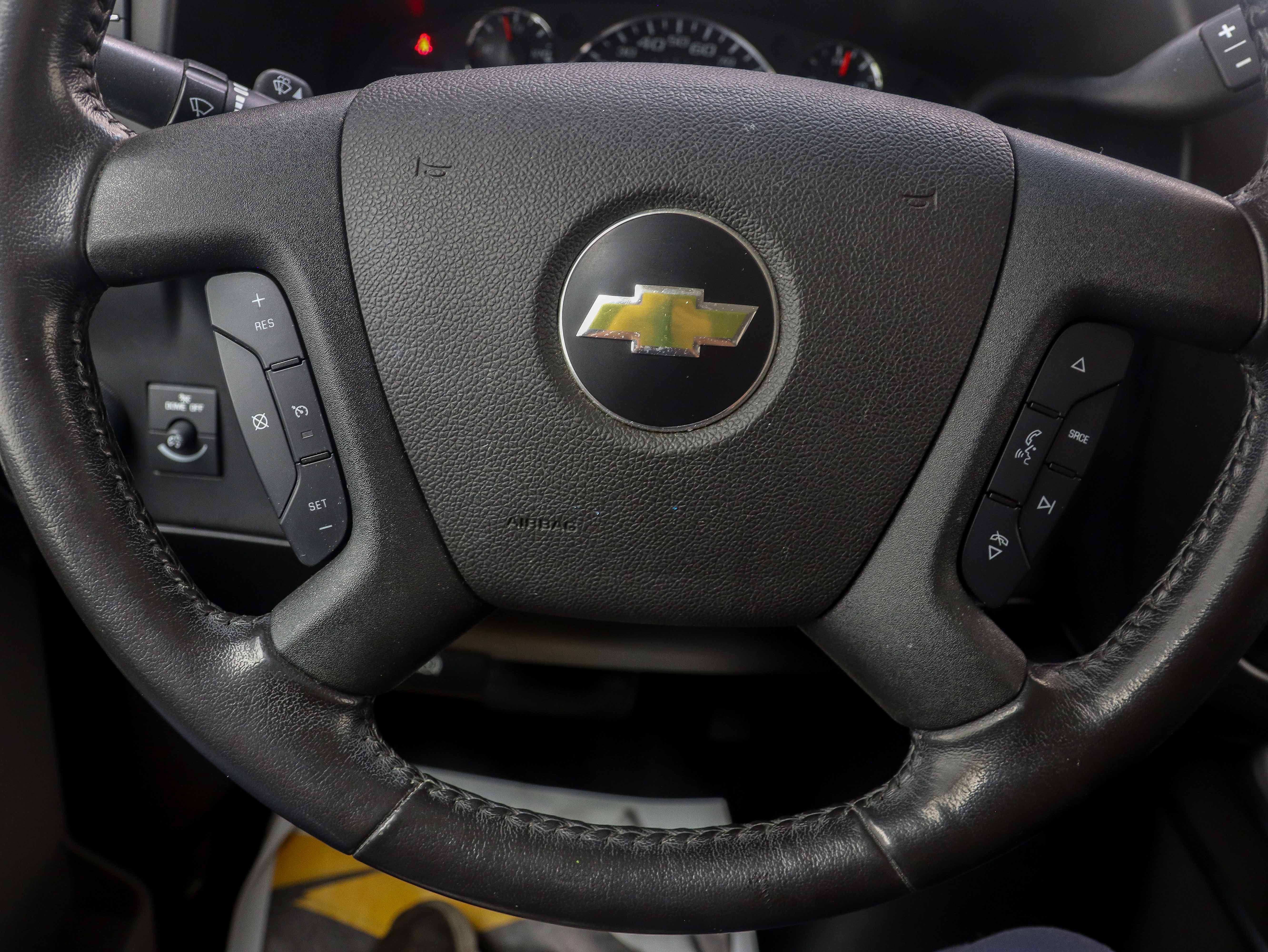Used 2021 Chevrolet Express 3500 LS RWD image 20