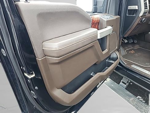 Used 2016 Ford F150 King Ranch w/ Equipment Group 601A Luxury image 20