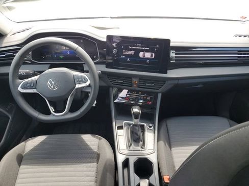 Certified 2025 Volkswagen Jetta S FWD image 14