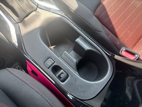 Used 2023 Toyota Corolla SE w/ SE Premium Package FWD image 30
