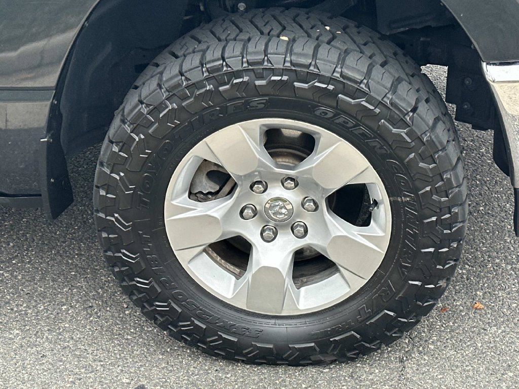 Used 2019 RAM 1500 Big Horn AWD/4WD image 10