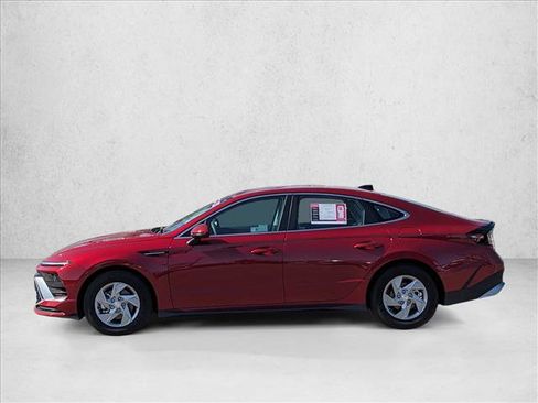 Certified 2025 Hyundai Sonata SE image 8