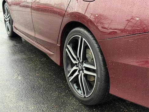Used 2017 Honda Accord Sport Special Edition image 6
