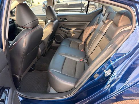 Used 2024 Nissan Altima 2.5 SR FWD image 10