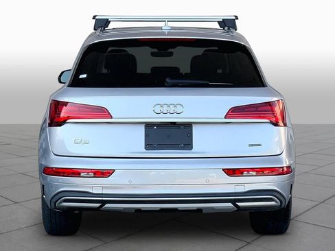 Used 2023 Audi Q5 2.0T Premium w/ Convenience Package AWD/4WD image 5