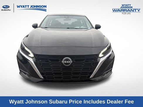 Used 2024 Nissan Altima 2.5 SV FWD image 15