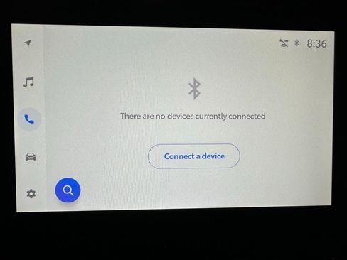 Used 2025 Toyota Sienna LE image 28