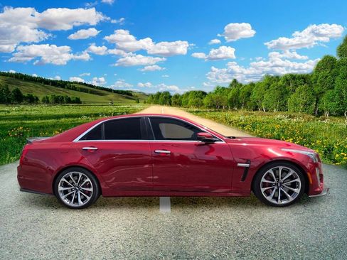 Used 2016 Cadillac CTS V w/ Carbon Fiber Package RWD image 7