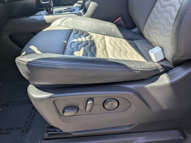 Used 2024 Chevrolet Silverado 1500 ZR2 w/ Technology Package AWD/4WD image 20