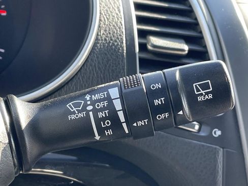 Used 2014 Kia Sorento LX image 25