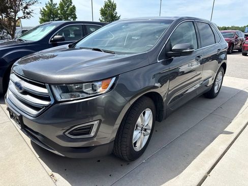 Used 2015 Ford Edge SEL FWD image 4