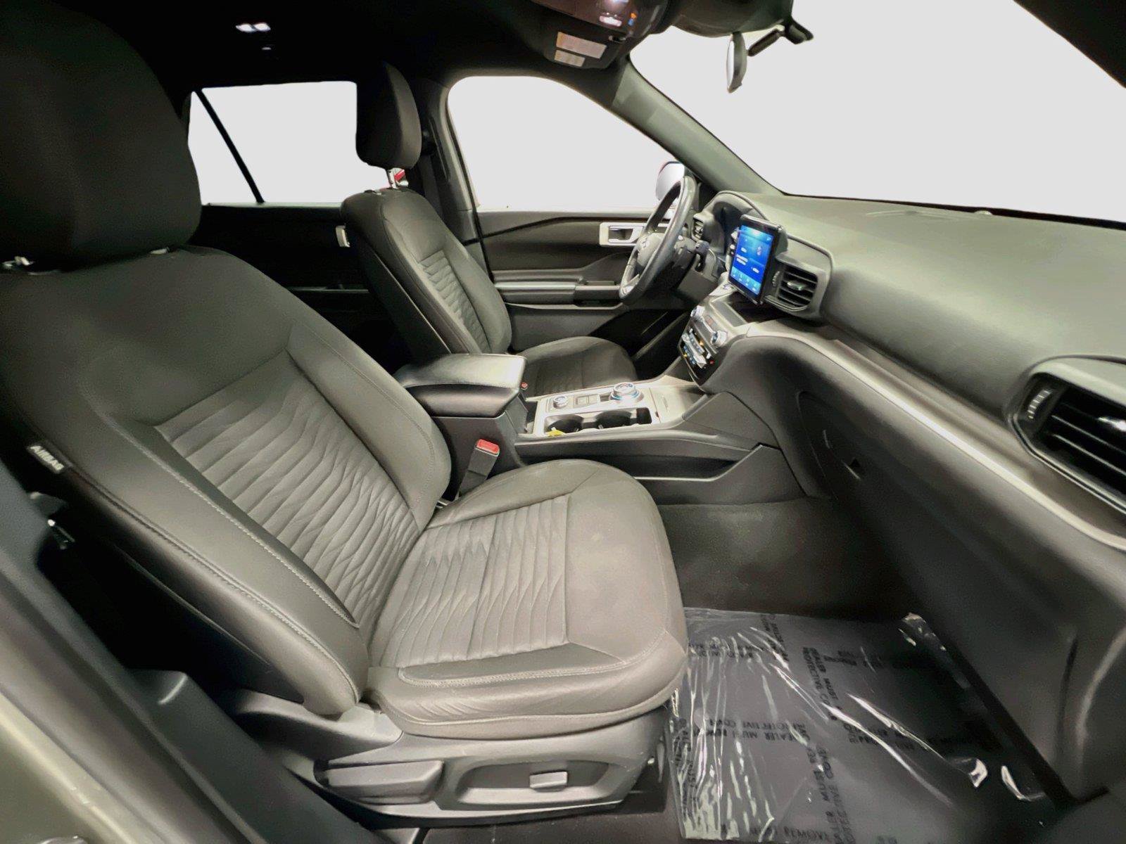 Used 2020 Ford Explorer XLT w/ Comfort Package AWD/4WD image 27