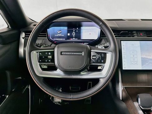 Used 2025 Land Rover Range Rover Long Wheelbase Autobiography AWD/4WD image 11