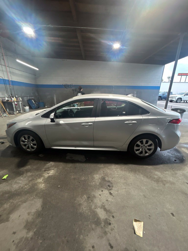 Used 2025 Toyota Corolla LE FWD image 3